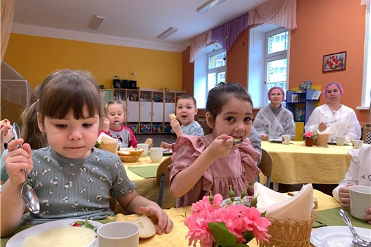 С целью обеспечения эффективного контроля за качеством питания , в нашем детском саду 25 марта 2025 был проведен родительский контроль за организацией питания детей в средней группе "Музыканты». 