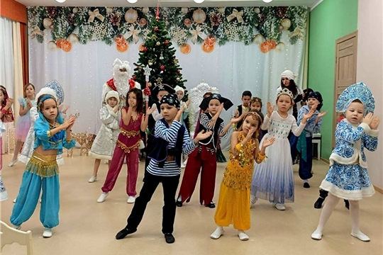 Новогодние утренники в детском саду