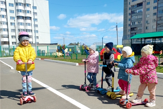 Соблюдение правил безопасности при езде на самокатах