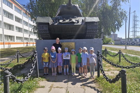 Экскурсия к памятнику