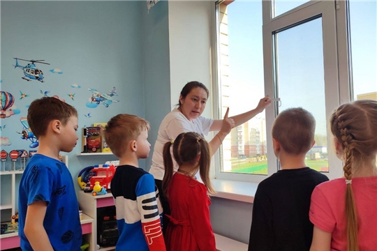 "Осторожно, открытое окно!"