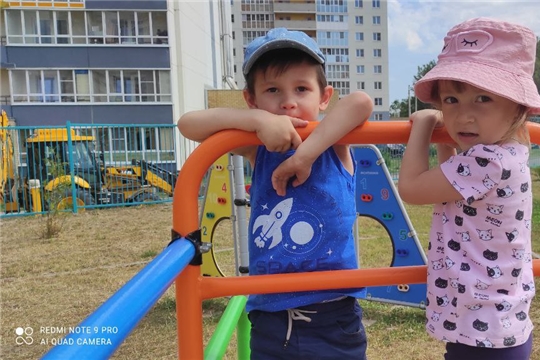 В жаркие дни головной убор обязателен!
