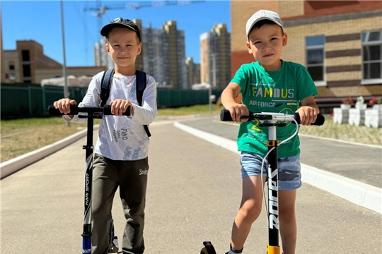 Закрепляем правила езды на самокатах