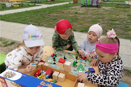 Правила дорожные детям знать положено