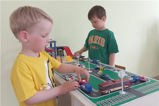 Сюжетно – ролевая игра «Правила дорожного движения!»
