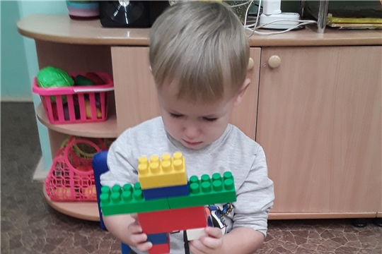 Игра с удовольствием в Lego-конструктор