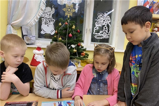 Будьте осторожны: у петард и хлопушек взрывной характер!