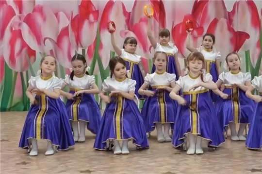 Победители городского конкурса творческих выступлений.