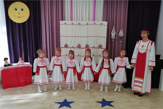 В краю ста тысяч песен