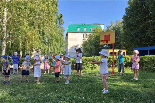 День начинается с веселой зарядки!