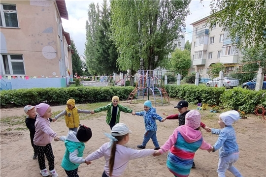 Музыкальное занятие на свежем воздухе
