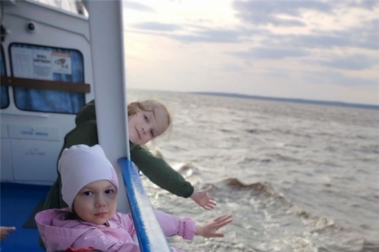 По родному краю с рюкзаком шагаю