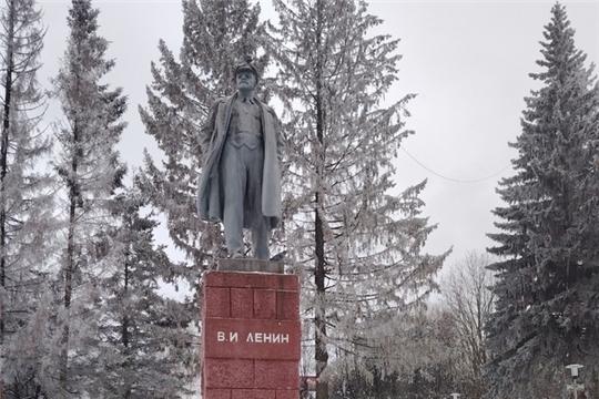 По родному краю с рюкзаком шагаю