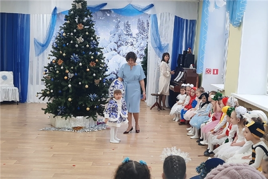 22.12.2023 "Новый Год в средних группах"