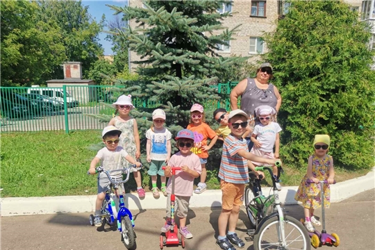 День солнечных очков.