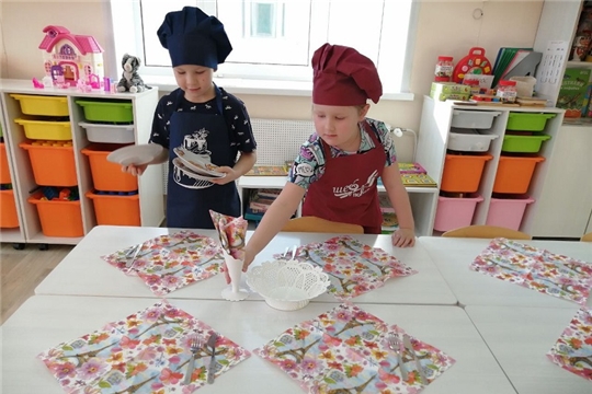 Воспитание у детей культуры поведения за столом