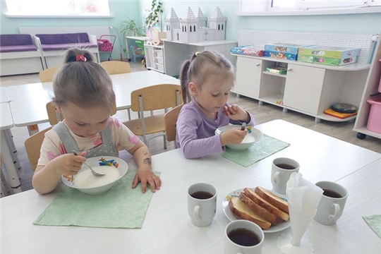 Польза молока для детского организма.