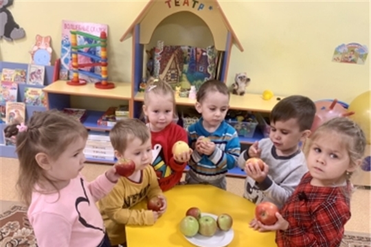  Польза яблок в питании детей