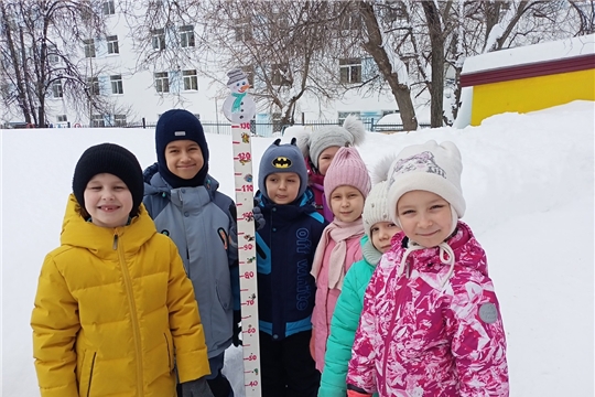 Юные экологи изучают снежный покров