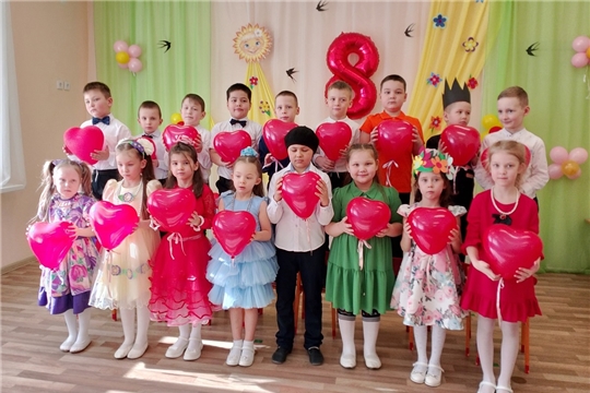 Весенние женские праздники для любимых и родных