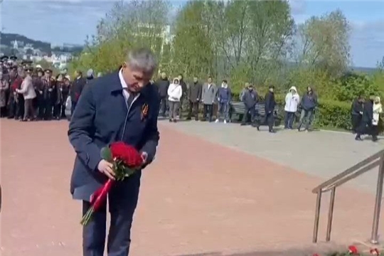 Воспитанники детского сада - участники торжественного возложения цветов к Вечному огню