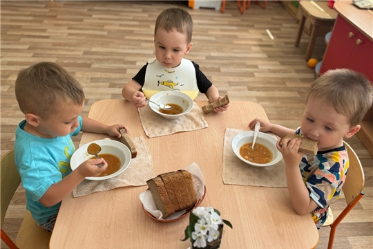 Суп мы кушаем, и растем.  
