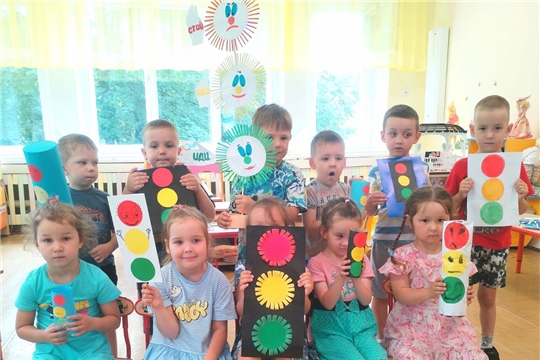 Светофорик в гостях у ребят