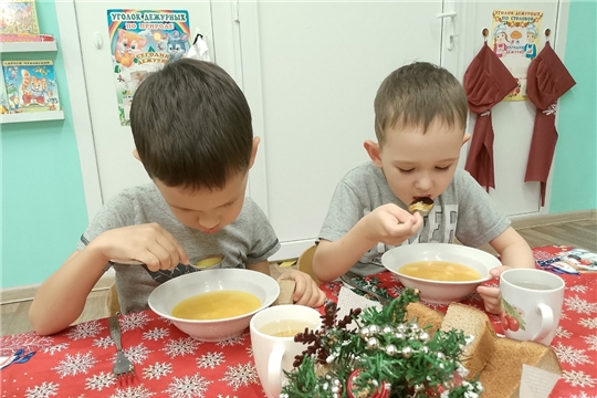 Новогодняя сервировка столов
