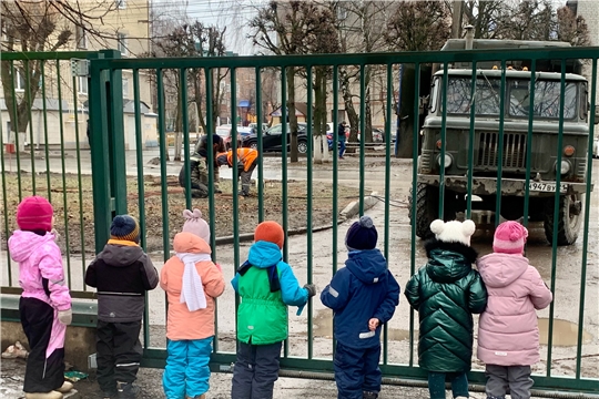Знакомимся через наблюдение с профессией сантехника