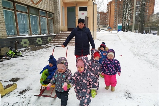 Безопасность малышей на прогулке