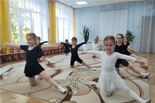 Дополнительные занятия танцевальной студии "Шаг вперед"