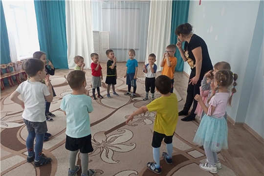 Занятия на "Логопедической ритмике"
