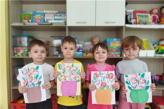 Рисование воздушно-пузырчатой пленкой.