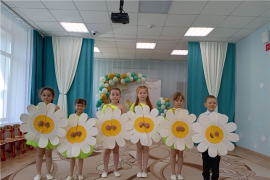 Итоговые занятия танцевального кружка "Шаг вперед"