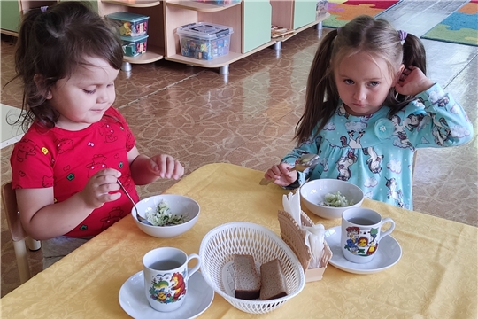 Салаты из свежих овощей в рационе детей