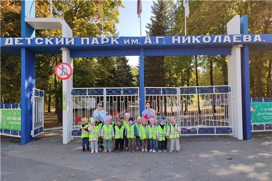 Дошколята совершили познавательную прогулку