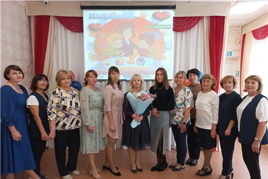 Коллектив детского сада отмечает профессиональный праздник