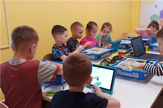Тимбилдинг  как средство формирования детского коллектива в лего-студии
