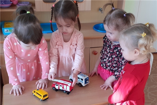  Специальные машины спешат на помощь