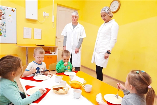 В детском саду прошел родительский контроль за организацией питания 
