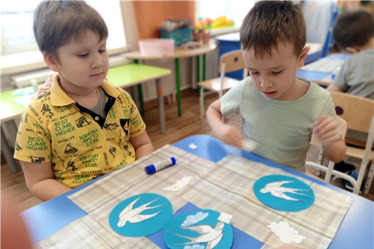 Подвигу блокадного Ленинграда посвящается