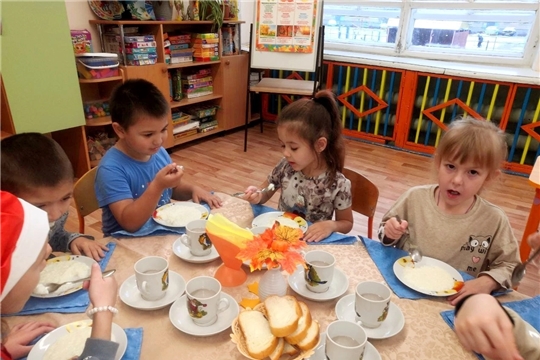 Столовый этикет в ДОУ.