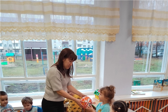  На психогимнастике "Почему киты молчат?"