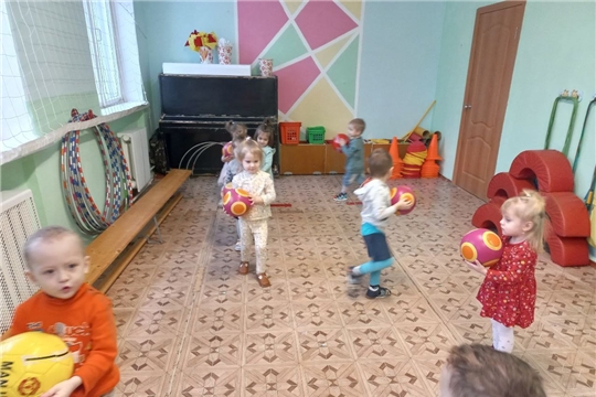 Физкультурное занятие в группах раннего возраста.