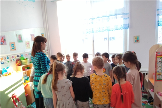 Коррекционно-развивающее занятие с детьми подготовительной группы "Радуга".