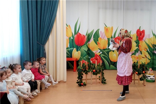Музыкальный праздник "В гостях у бабушки Алены".