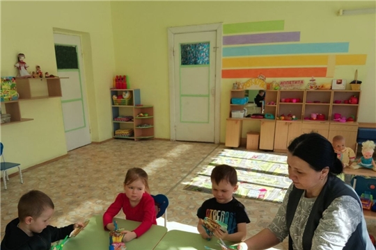 Изготовление марионеток для инсценировки  русской народной сказки "Маша и медведь".