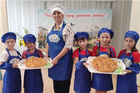 Православный праздник Яблочный спас, отмечаем в детском саду кулинарным мастер-классом.