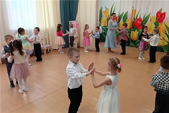 Утренник в группе ЛЕСНАЯ СКАЗКА.