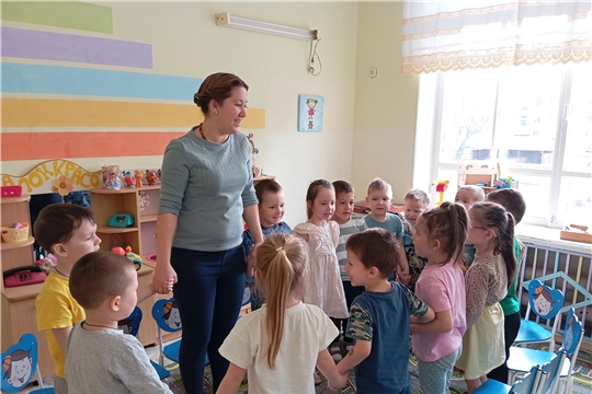 Коррекционно-развивающее занятие с детьми средней группы "Умка" на тему "Герой и подвиг". 